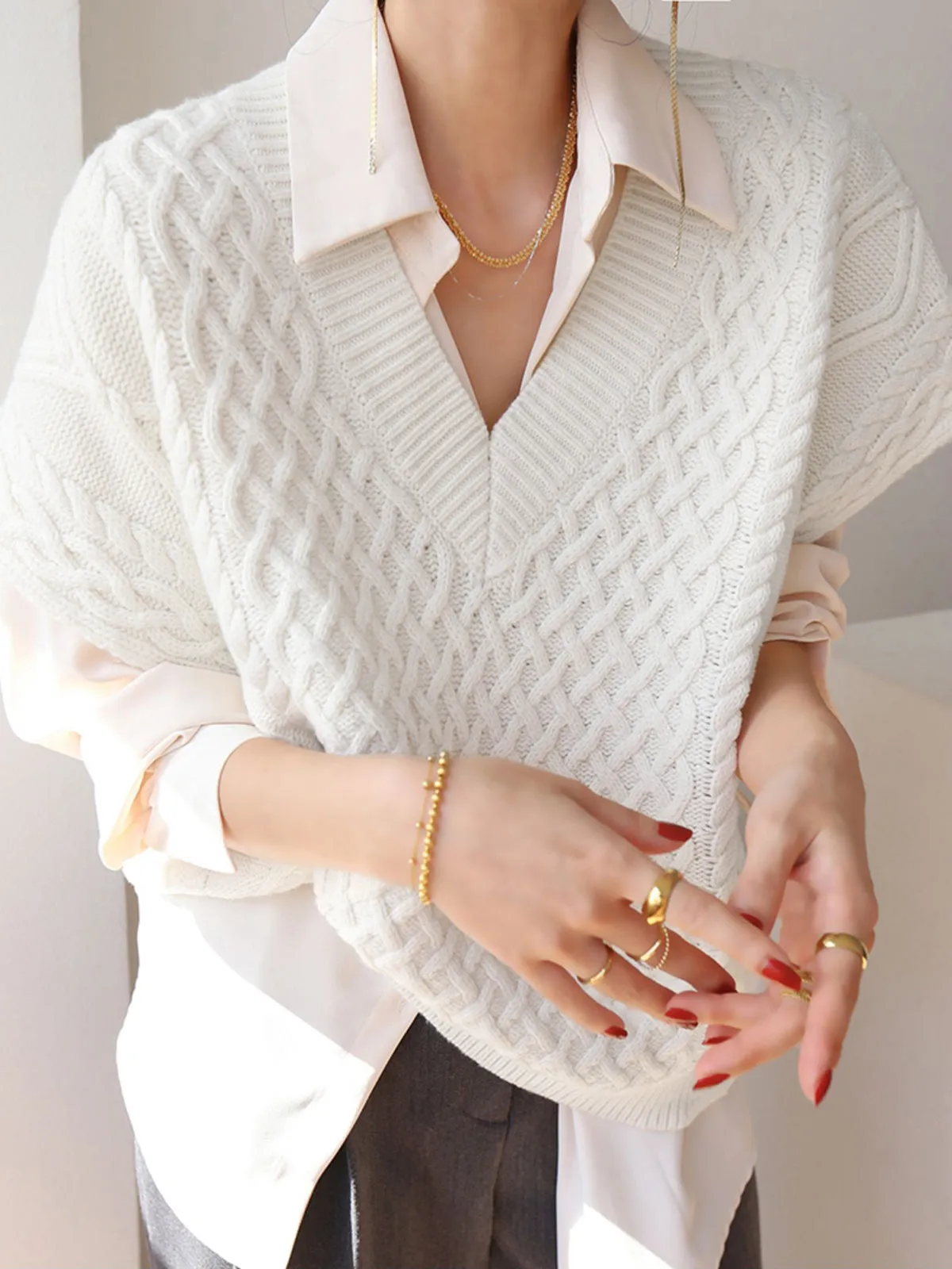 Collared Cable Graceful Knit Sweater Vest