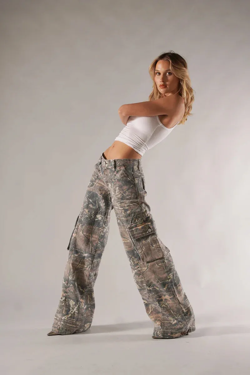 Rebelle Low Rise Cargo Pants